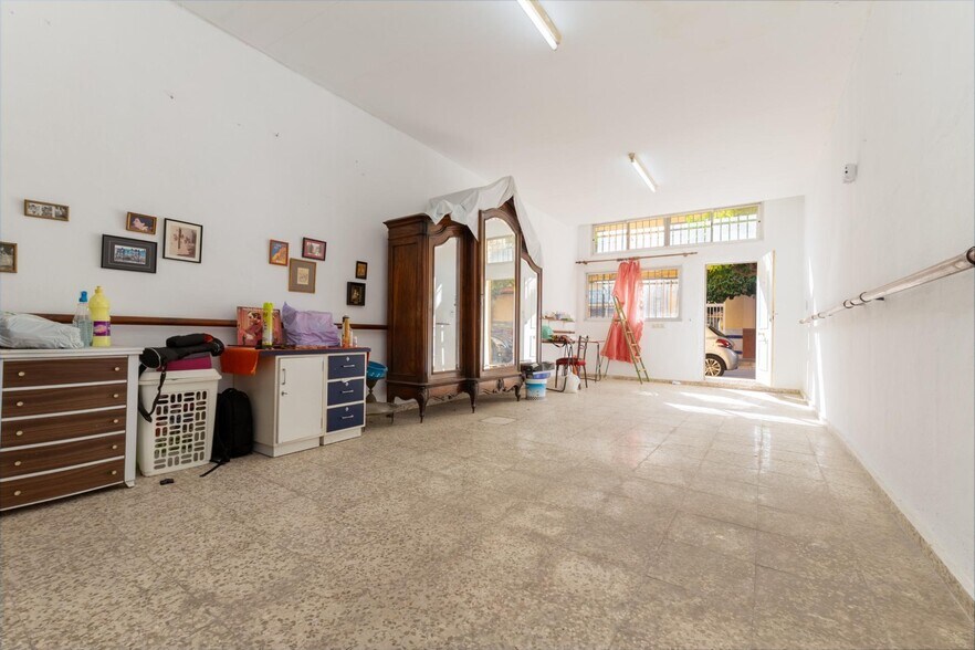 Calle Mirasierra, 3, Fuengirola, Málaga en venta - Foto del edificio - Imagen 3 de 16