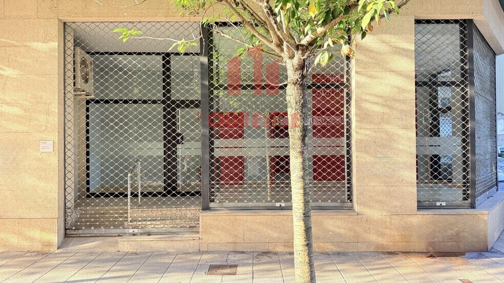 Local en Ourense, Orense en alquiler - Foto del edificio - Imagen 3 de 18