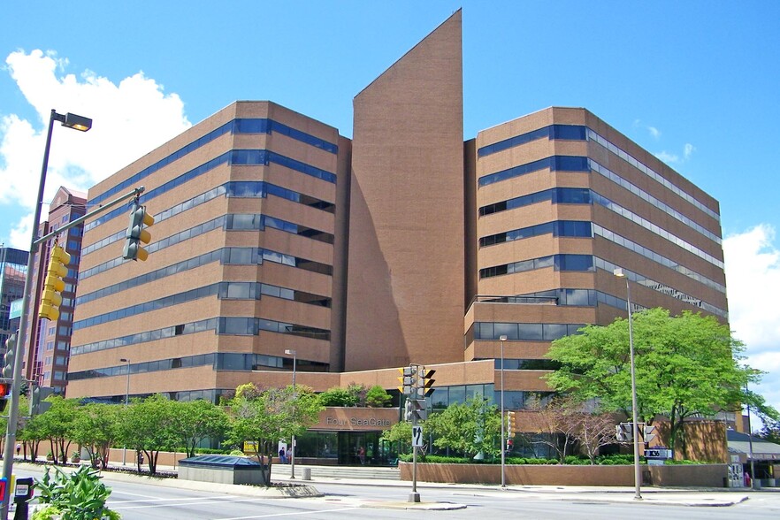 433 N Summit St, Toledo, OH en alquiler - Foto del edificio - Imagen 2 de 21