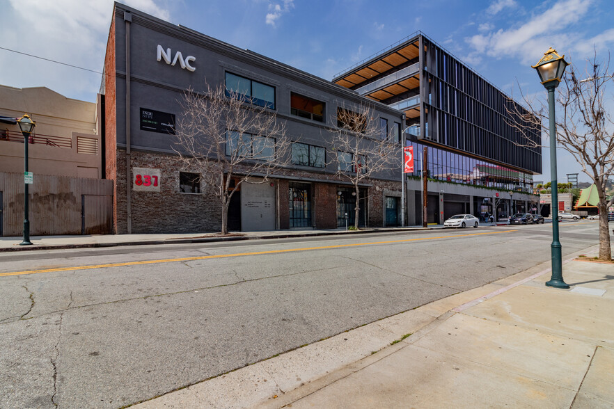 837 N Spring St, Los Angeles, CA en alquiler - Foto del edificio - Imagen 1 de 25