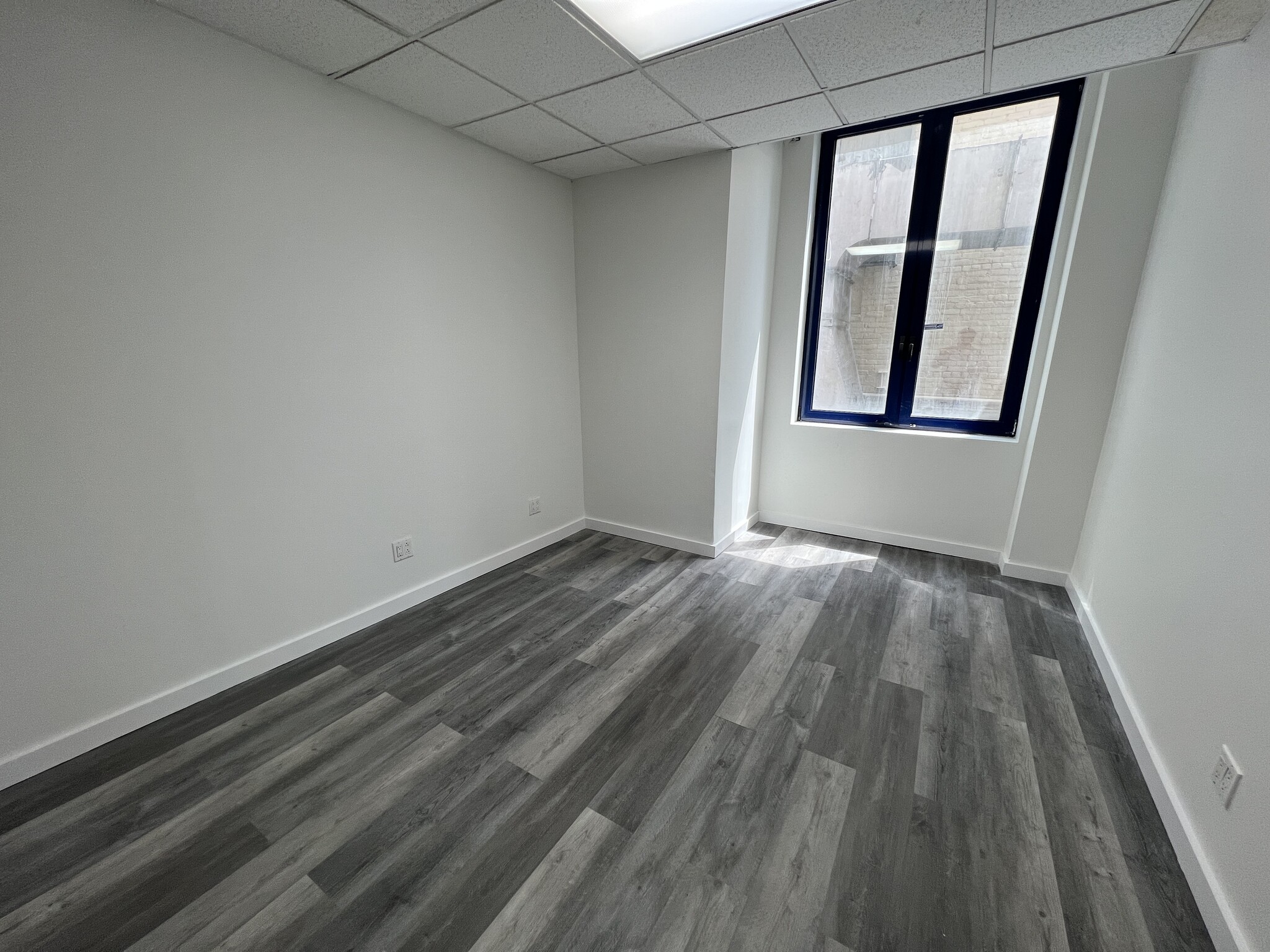 591 Summit Ave, Jersey City, NJ en alquiler Foto del interior- Imagen 1 de 3