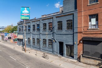 Más detalles de 2480 Dundas St W, Toronto, ON - Edificio residencial​ en venta