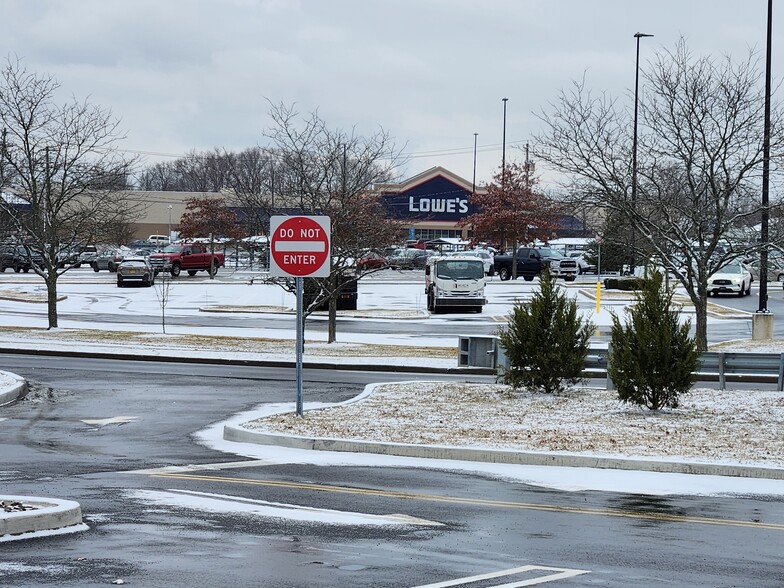 400-600 N Galleria Dr, Middletown, NY en alquiler - Foto del edificio - Imagen 3 de 14