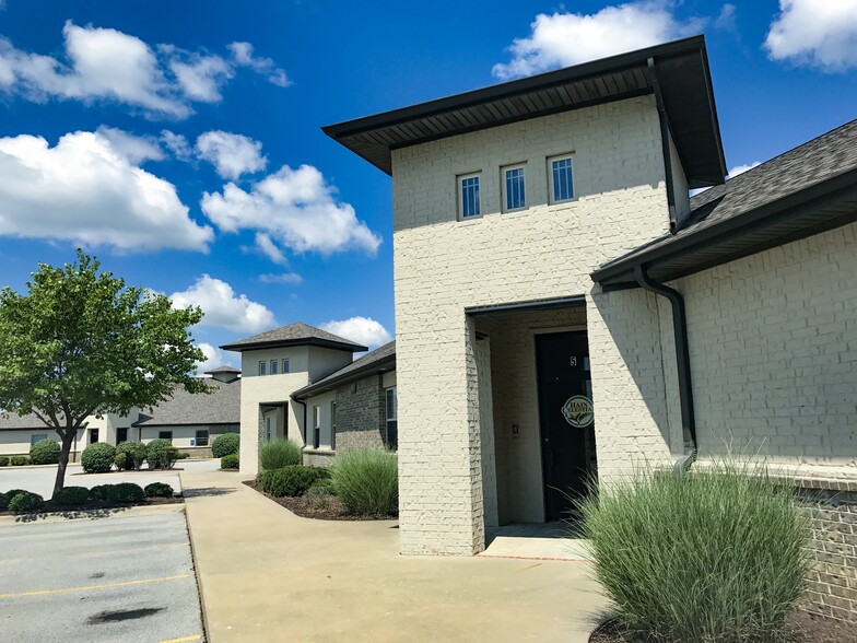 901-905 SE Village Loop, Bentonville, AR en alquiler - Foto del edificio - Imagen 2 de 3