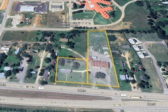 2119-2125 10th St, Floresville, TX - VISTA AÉREA  vista de mapa - Image1