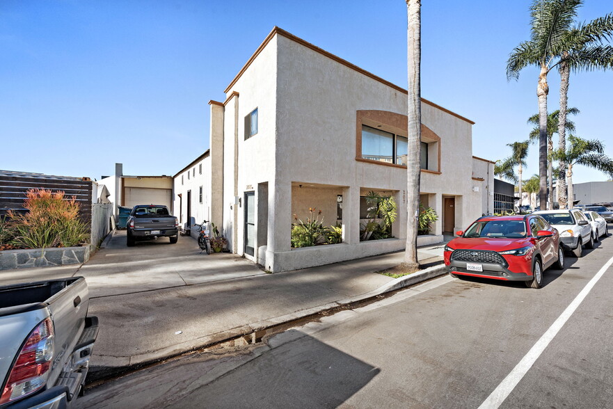 207 Calle De Los Molinos, San Clemente, CA en alquiler - Foto del edificio - Imagen 1 de 7