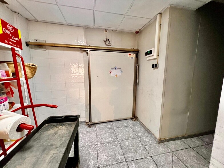 Local en Igualada, Barcelona en alquiler - Foto del interior - Imagen 3 de 3