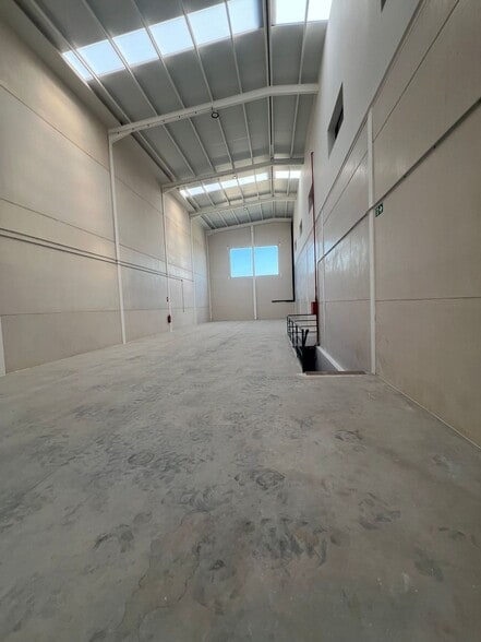 Nave en Alcorcón, Madrid en alquiler - Foto del edificio - Imagen 2 de 4