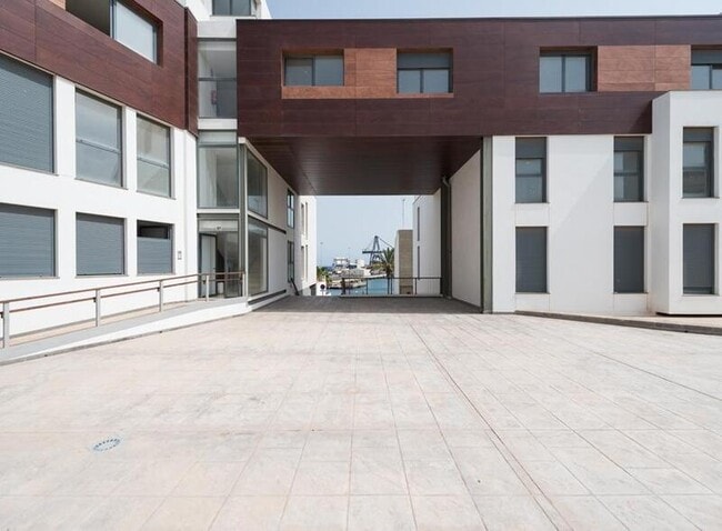 Más detalles de Calle de la República de Ecuador, Puerto del Rosario - Oficina en venta