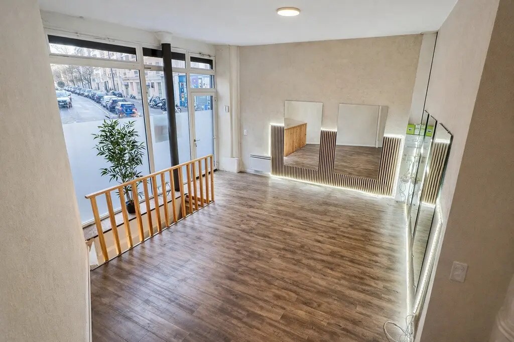 Local en Paris en alquiler Foto del edificio- Imagen 1 de 9