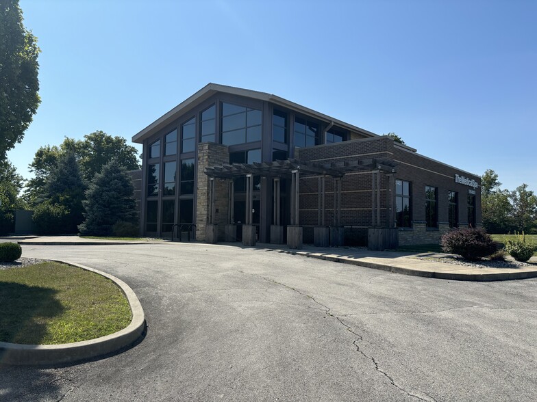 11481 Olio rd, Fishers, IN en alquiler - Foto del edificio - Imagen 1 de 12