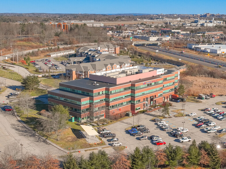 82 Running Hill Rd, South Portland, ME en alquiler - Foto del edificio - Imagen 1 de 7