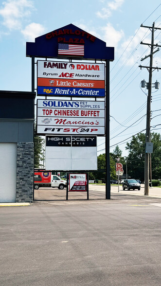 515 Lansing St, Charlotte, MI en alquiler - Foto del edificio - Imagen 2 de 3