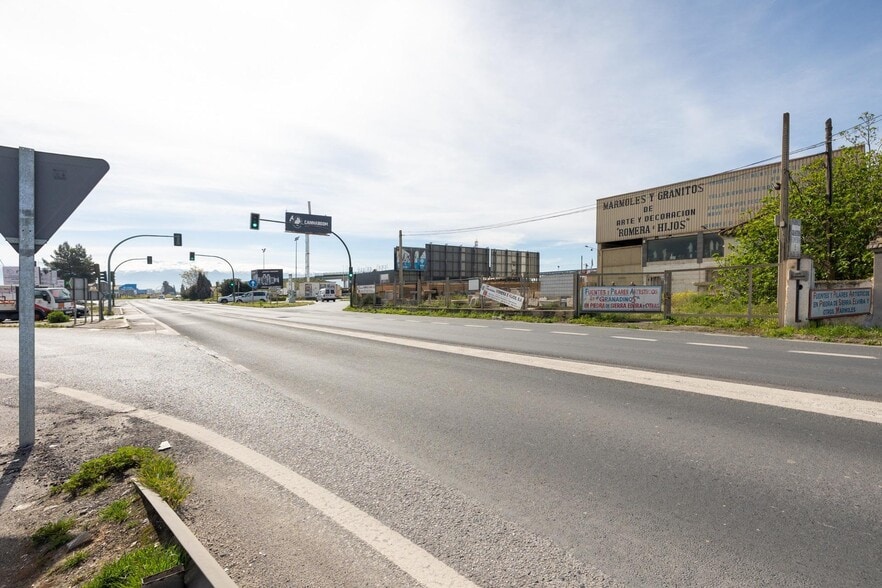 Pinos, 48, Atarfe, Granada en venta - Foto del edificio - Imagen 3 de 38