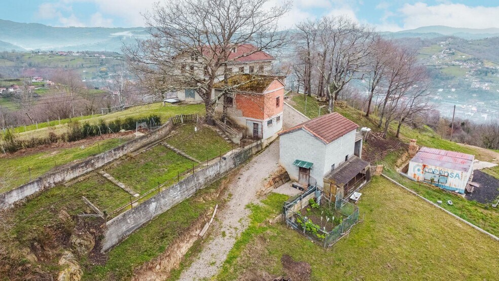 Lugar Carbayu, S/N, Langreo, Asturias en venta - Vista aérea - Imagen 1 de 40