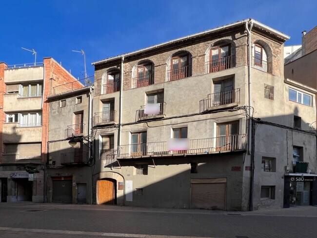 Más detalles de Rambla de Sant Isidre, 30, Igualada - Edificio residencial​ en venta