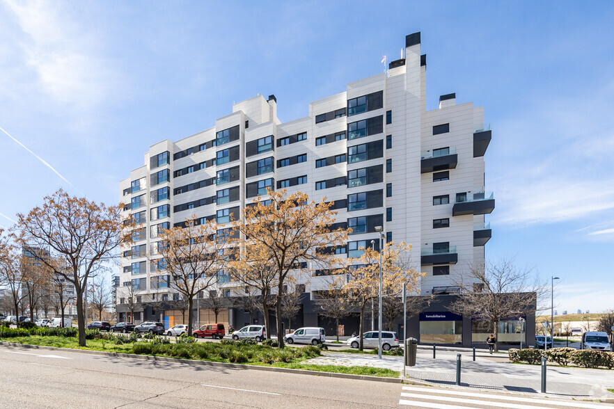 Calle María Mercedes de Borbón, 96, Madrid, Madrid en venta - Foto del edificio - Imagen 2 de 3