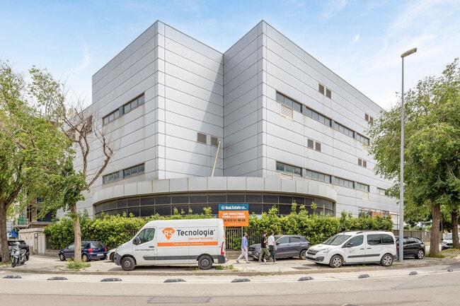 Más detalles de Carrer del Primer de Maig, 50-52, L'Hospitalet de Llobregat - Nave en venta