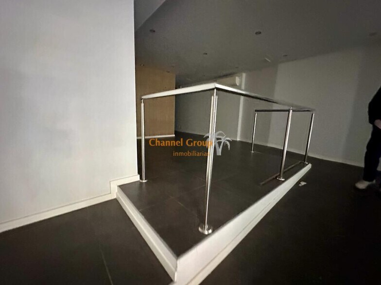 Local en Elche, Alicante en alquiler - Foto del edificio - Imagen 2 de 5