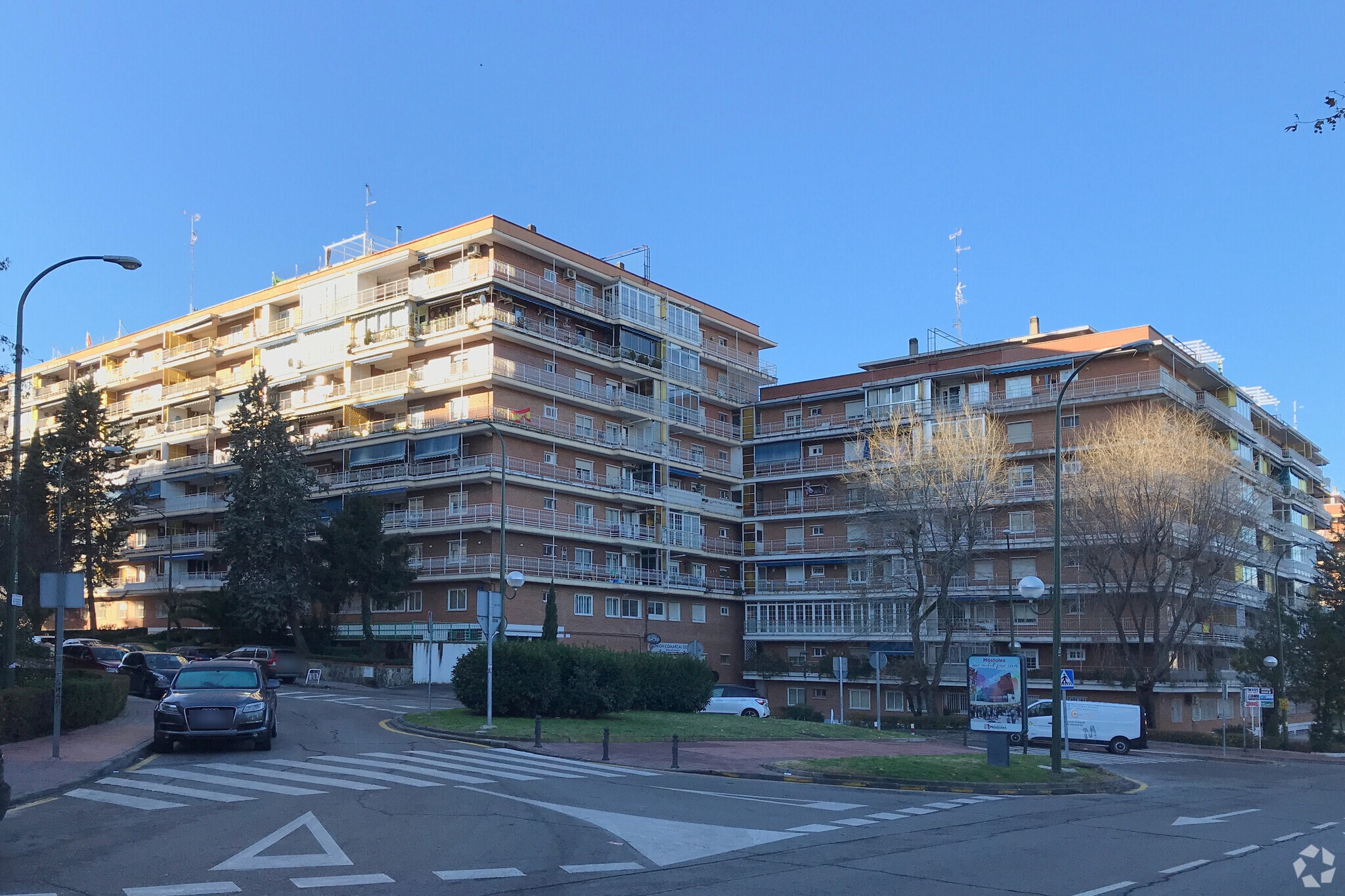 Edificio residencial en Móstoles, Madrid en venta Foto principal- Imagen 1 de 4
