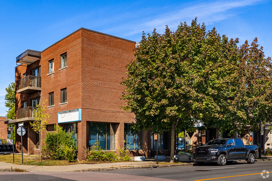 8477 Rue Hochelaga, Montréal, QC en alquiler - Foto del edificio - Imagen 1 de 19