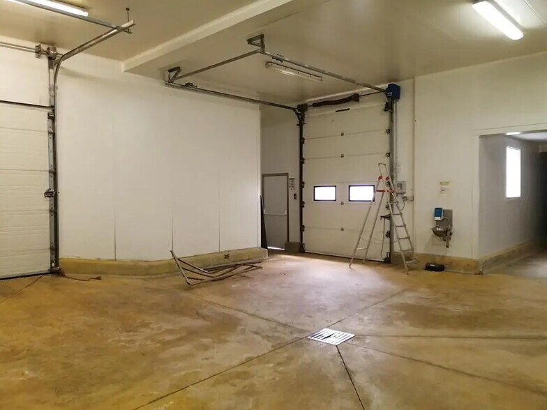 Nave en Lacaune en venta - Foto del interior - Imagen 3 de 4