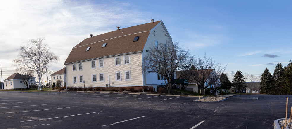 2299 Woodbury Ave, Newington, NH en alquiler - Foto del edificio - Imagen 3 de 23