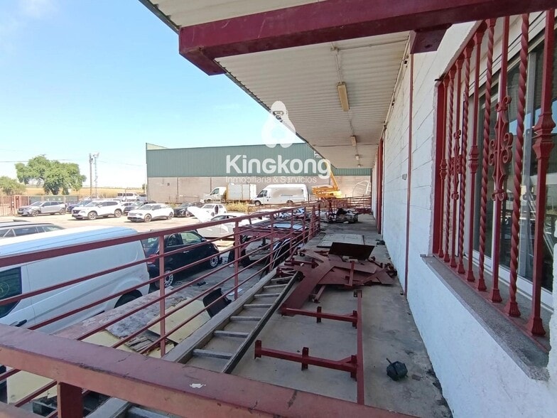 Nave en San Martín de la Vega, Madrid en venta - Foto del edificio - Imagen 2 de 21