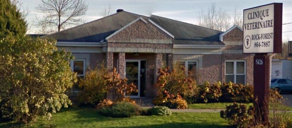 8 Vet Clinics cartera de 8 inmuebles en venta en LoopNet.es - Foto principal - Imagen 3 de 5