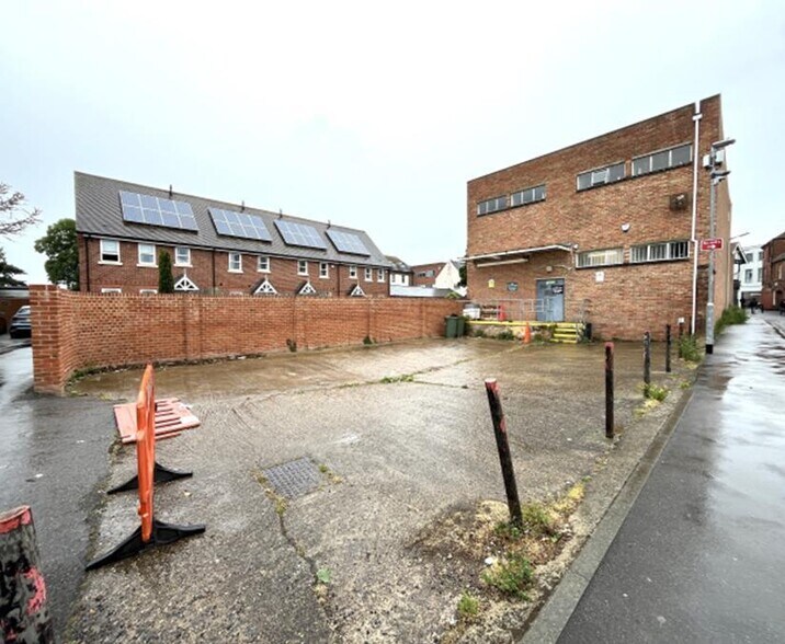 32-33 Market Pl, Wokingham en alquiler - Foto del edificio - Imagen 2 de 3