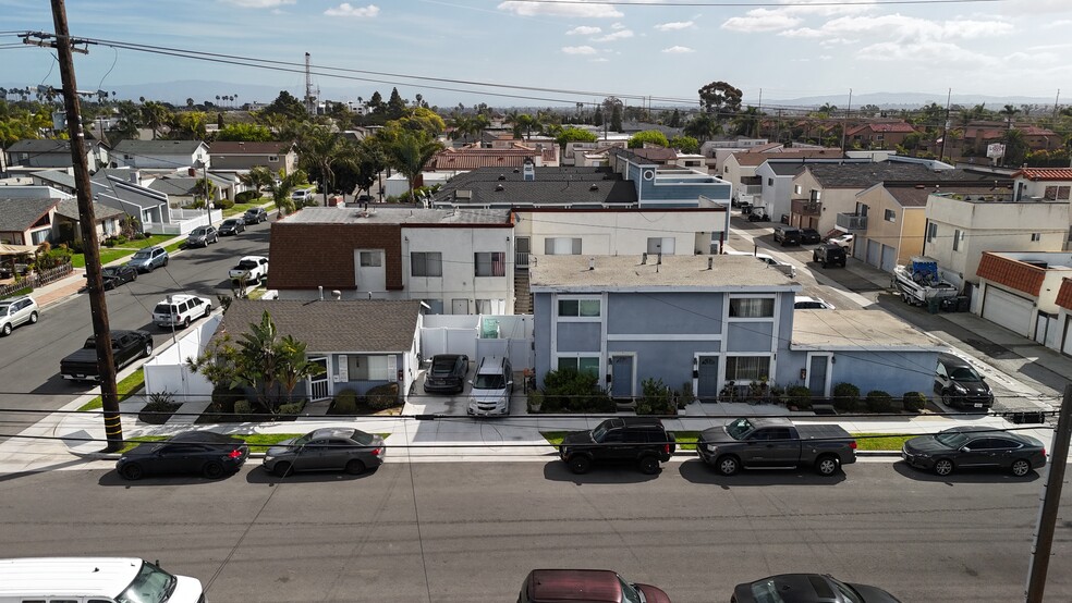 1716 Alabama St, Huntington Beach, CA en venta - Foto del edificio - Imagen 2 de 9