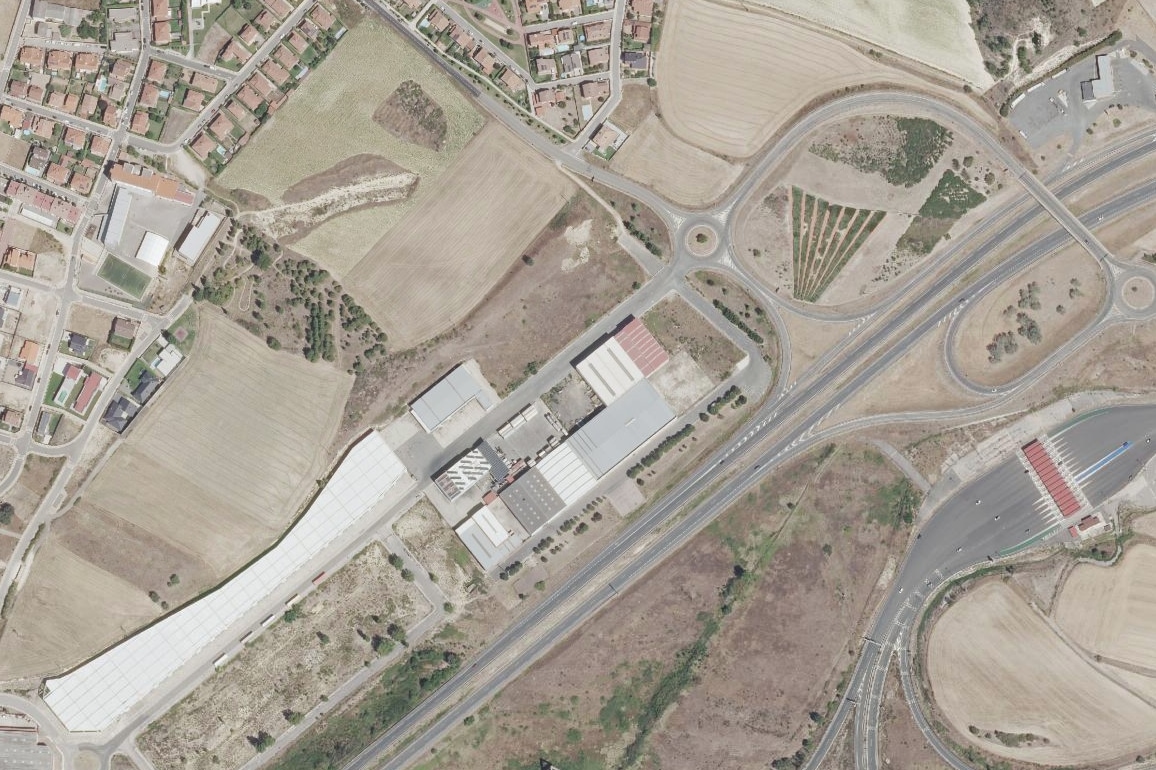 Árbol de Guernica Kalea, 3, Ribera Baja, Álava en venta Foto principal- Imagen 1 de 2