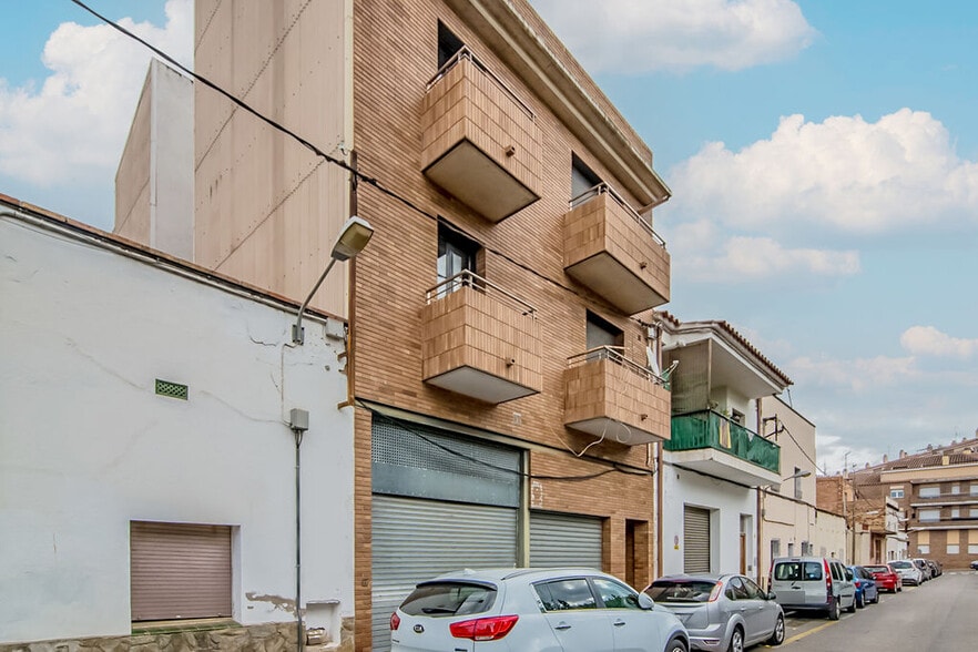 Edificio residencial en Figueres, Gerona en venta - Foto del edificio - Imagen 2 de 16