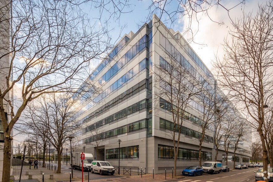 1 Place Renault, Rueil-Malmaison en alquiler - Foto del edificio - Imagen 3 de 14