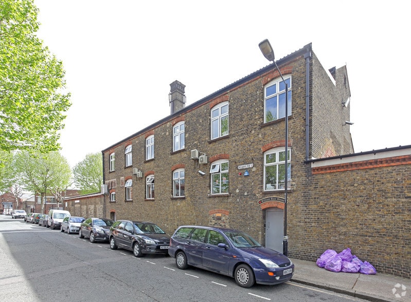 52 Beachy Rd, London en alquiler - Foto del edificio - Imagen 1 de 4
