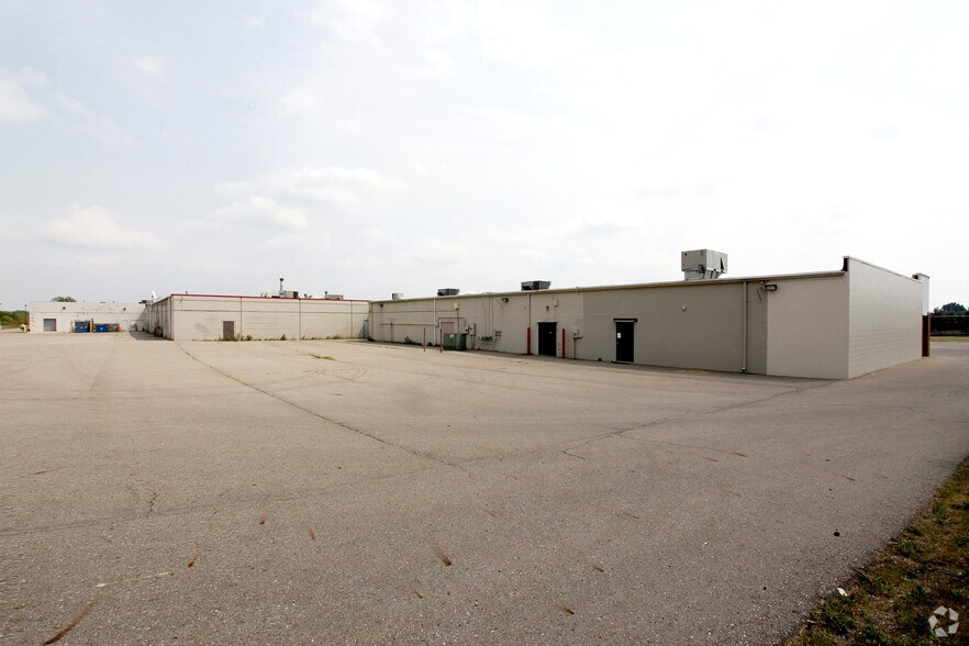 9090-9136 Miller Rd, Swartz Creek, MI en alquiler - Foto del edificio - Imagen 2 de 4