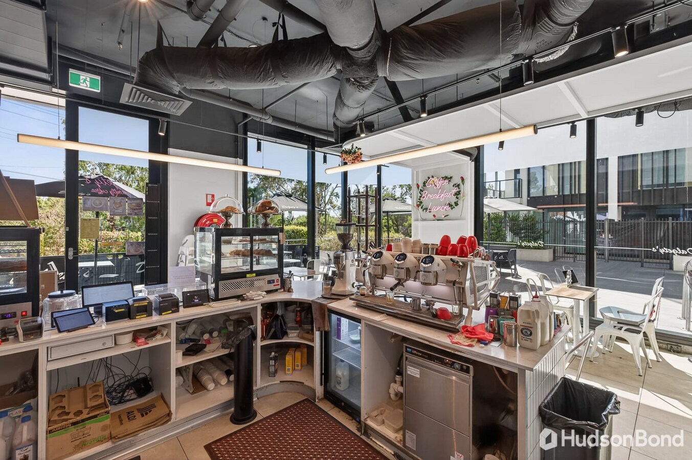 4 Dalgety St, Oakleigh, VIC 3166 - Unidad 1 - - Foto del interior - Image 2 of 4