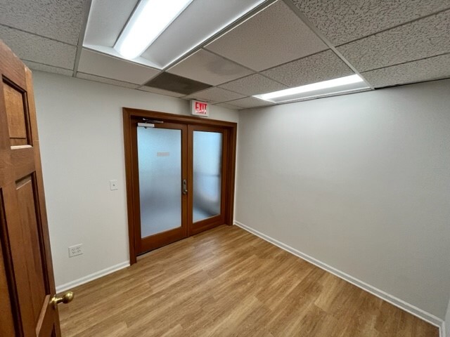 63 W Main St, Freehold, NJ en alquiler Foto del interior- Imagen 1 de 4