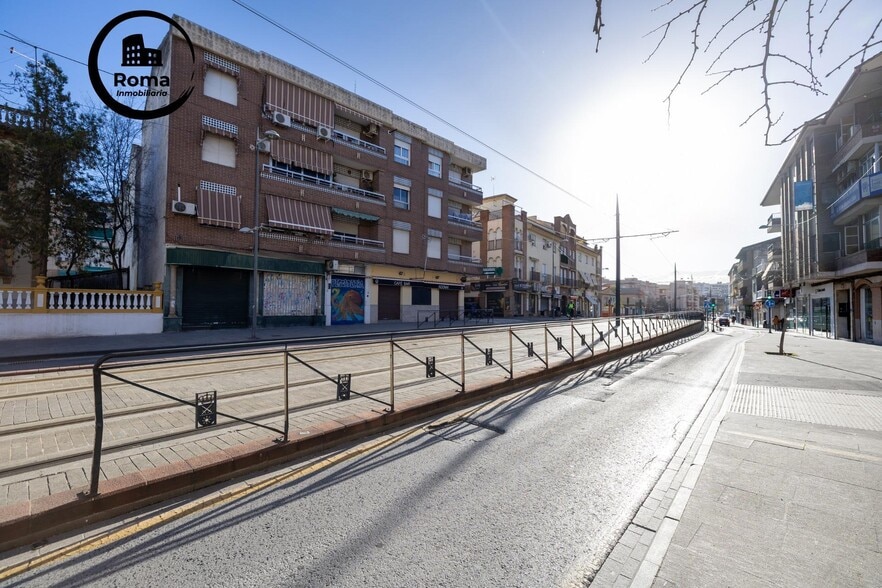 Local en Maracena en venta - Foto del edificio - Imagen 2 de 35