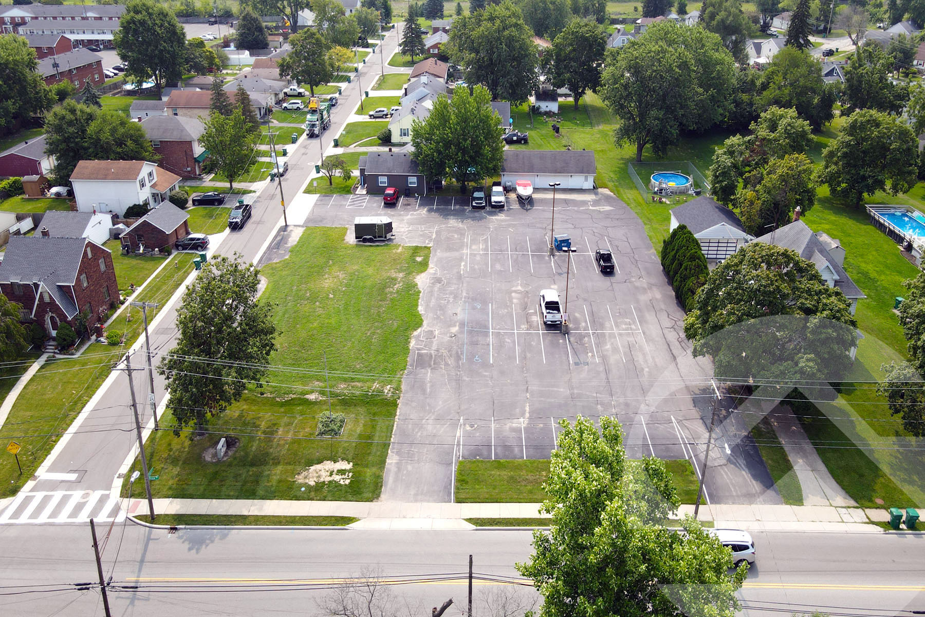 1001 Dixie Hwy, Rossford, OH en alquiler Foto del edificio- Imagen 1 de 3