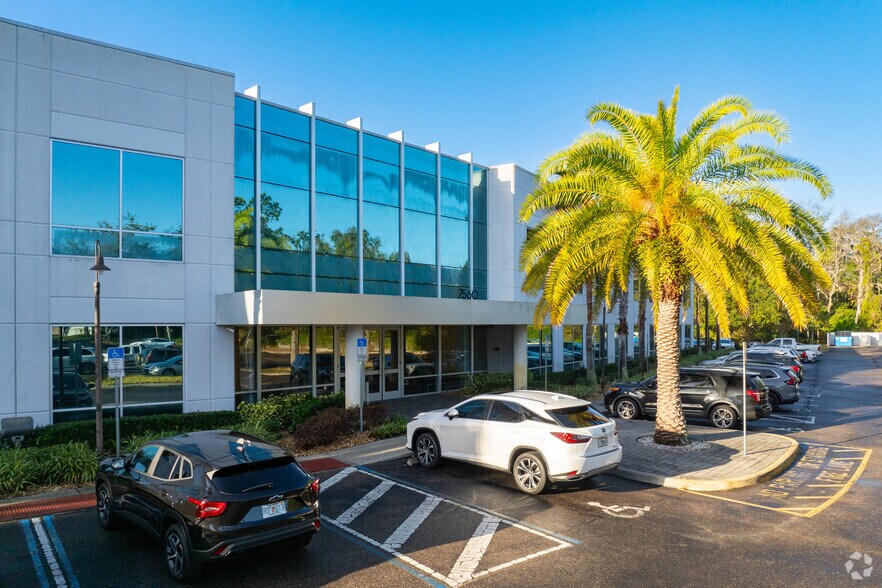 7560 Red Bug Lake Rd, Oviedo, FL en alquiler - Foto del edificio - Imagen 1 de 7