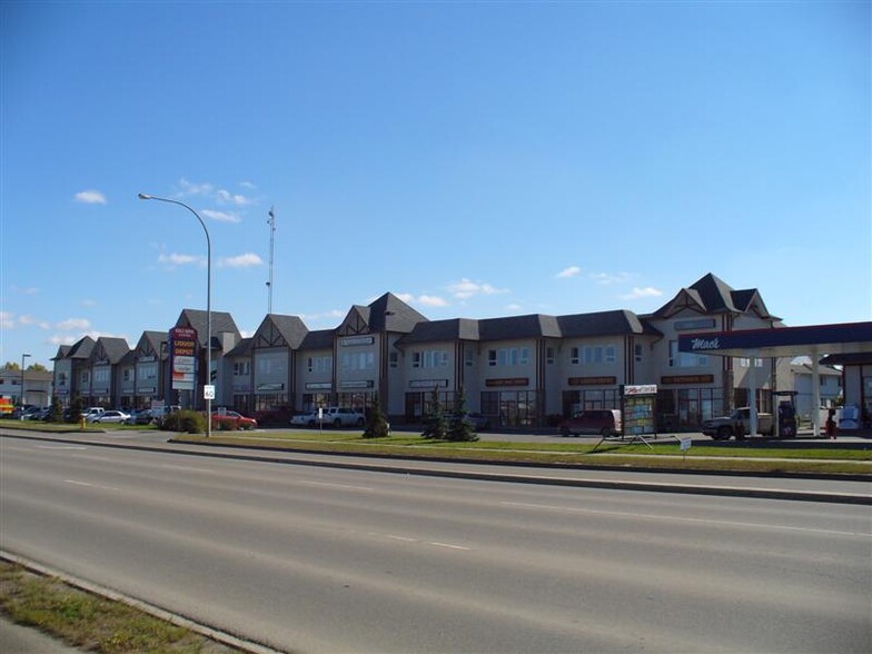 636 King St, Spruce Grove, AB en alquiler - Foto del edificio - Imagen 2 de 10