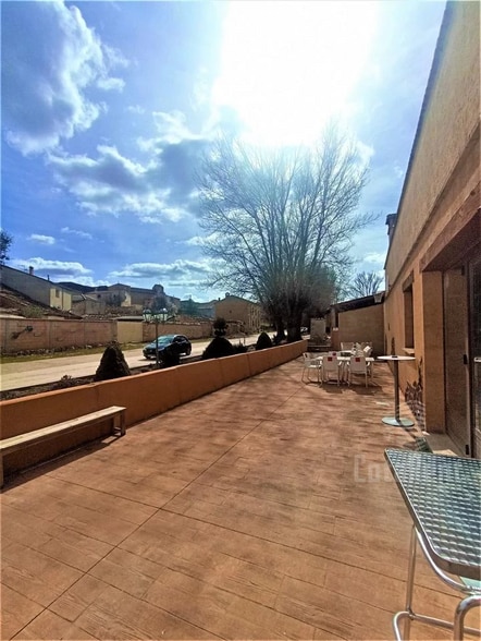 Hotel y hospedaje en Caltojar, Soria en venta - Foto del edificio - Imagen 3 de 46