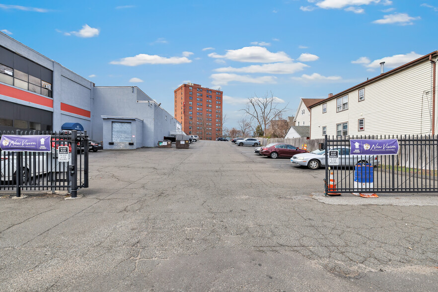 35-69 Benham Ave, Bridgeport, CT en venta - Foto del edificio - Imagen 3 de 32