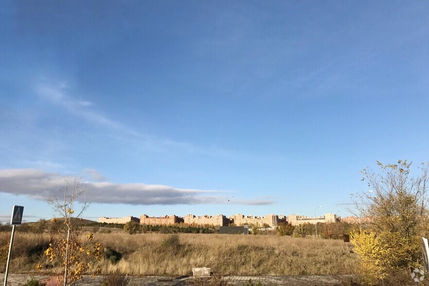 Terreno en Madrid, Madrid en venta - Foto del edificio - Imagen 2 de 2
