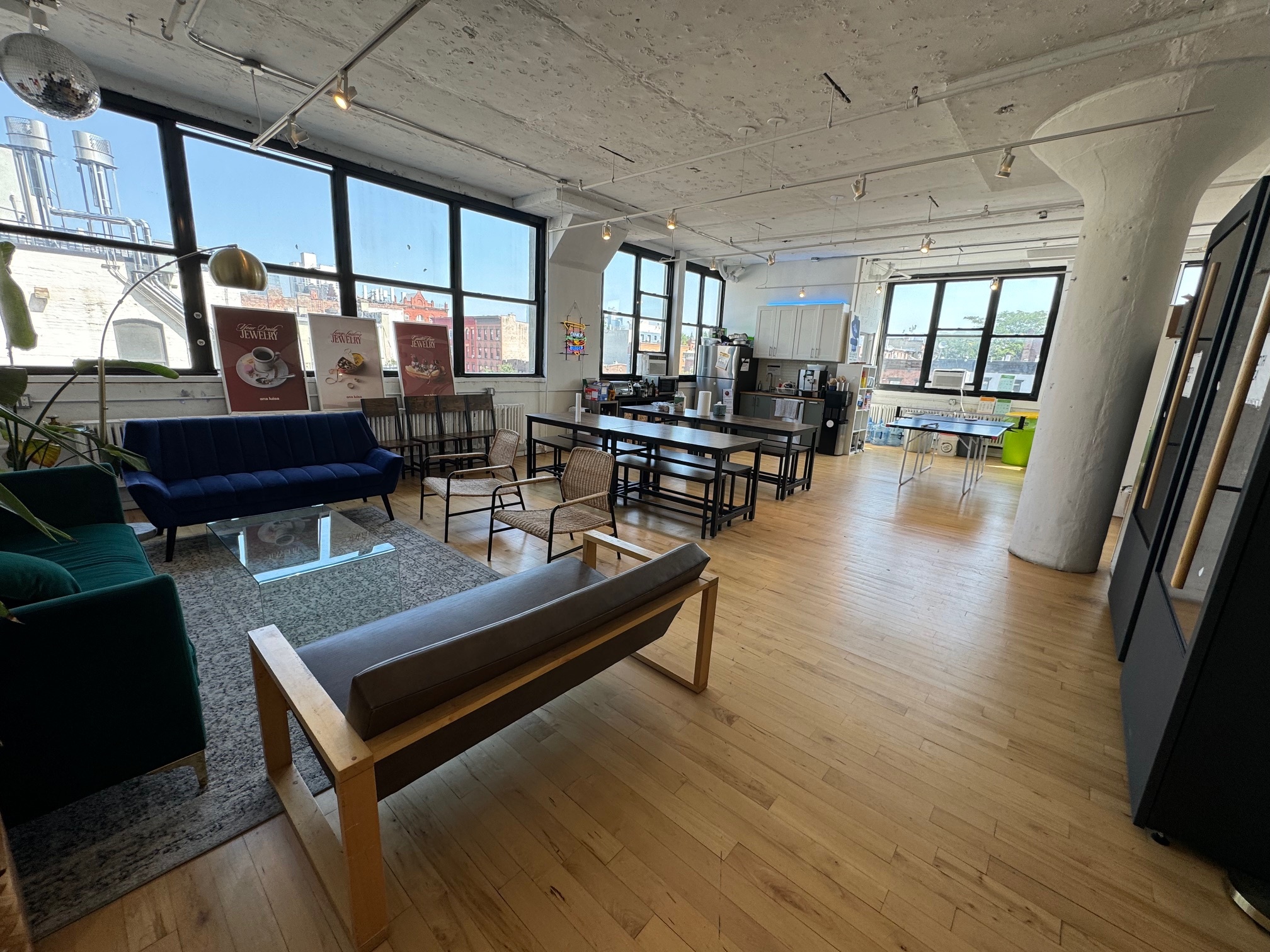 61 Greenpoint Ave, Brooklyn, NY en alquiler Foto del interior- Imagen 1 de 13