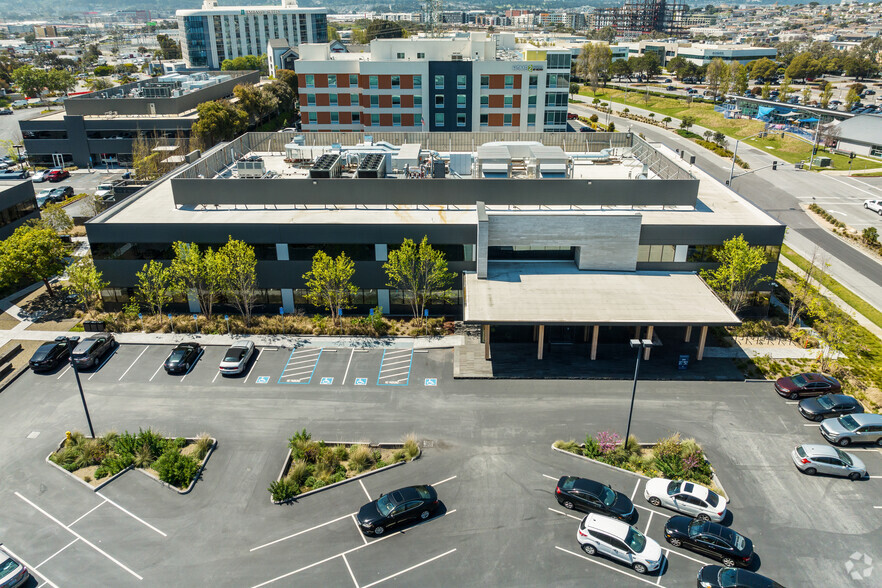 600 Gateway Blvd, South San Francisco, CA en alquiler - Foto del edificio - Imagen 2 de 8