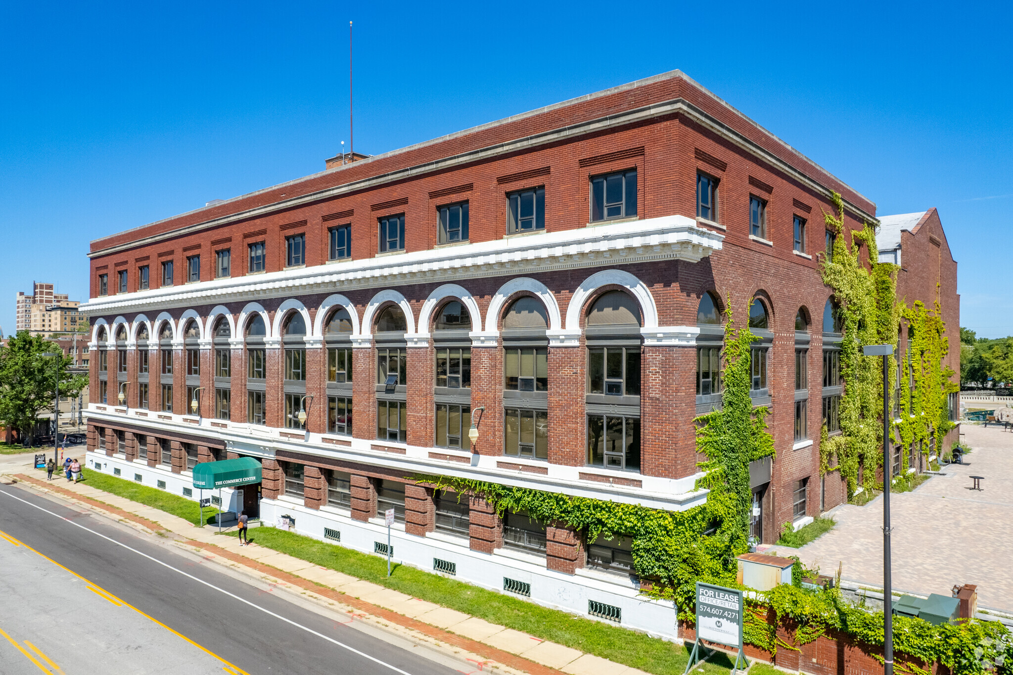 401 E Colfax Ave, South Bend, IN en alquiler Foto del edificio- Imagen 1 de 12