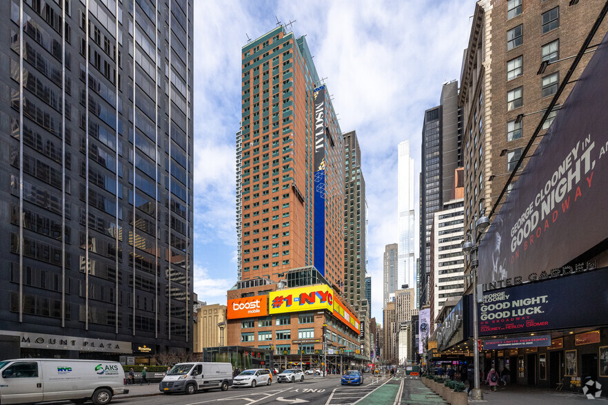 226 W 52nd St, New York, NY en alquiler - Foto principal - Imagen 1 de 6