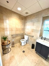 225 Clematis St, West Palm Beach, FL en alquiler Foto del interior- Imagen 2 de 5